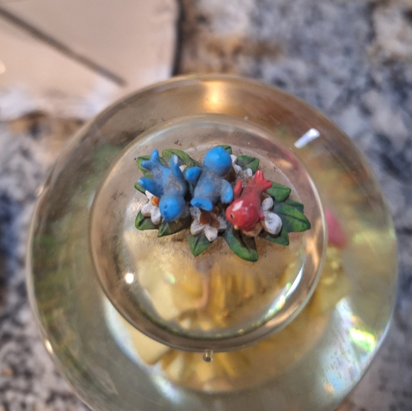 Disney Princesses collectable snow globe and music box - Picture 5 of 13